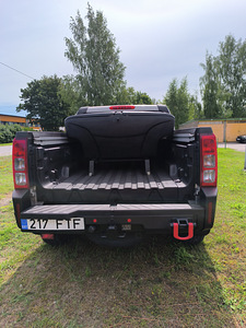 HUMMER H3T (6 фото из 15)