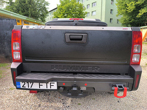 HUMMER H3T (7 фото из 15)