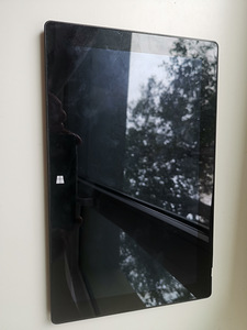 Surface (1 foto / 2)