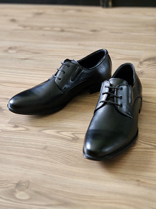 Meeste kingad / men's shoes (1 foto / 3)