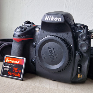 Фототехника Nikon D700 объективы аксессуары (2 фото из 10)