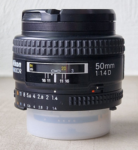 Фототехника Nikon D700 объективы аксессуары (6 фото из 10)