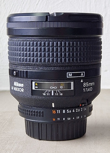 Фототехника Nikon D700 объективы аксессуары (7 фото из 10)
