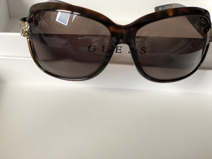 Очки - GUCCI (4 фото из 5)