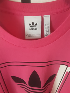 2 мужские футболки: Adidas, Mustang. Размер XL (2 фото из 6)