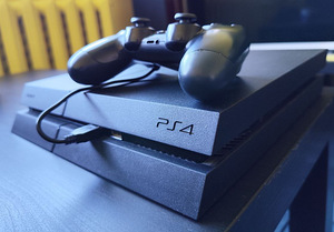 Playstation 4 1TB konsool ja pult NBA 2K21 (1 foto / 5)