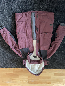 Зимняя куртка Didrikson 160см (1 фото из 3)