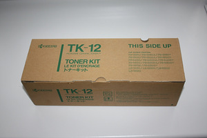 Kyocera tooner TK-12 (1 foto / 1)
