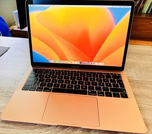 Macbook Air Retina 2019 Rose Gold (2 foto / 4)