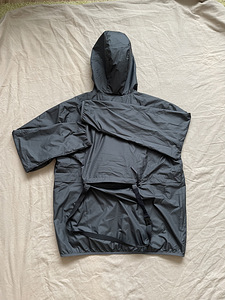Мужская куртка New Balance, M , новая (4 фото из 7)