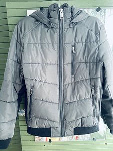 Куртка Guess (1 фото из 2)