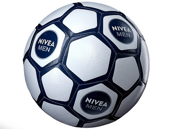 Футбольный мяч Nivea Men