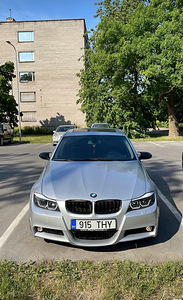 BMW E90 330XI (1 foto / 7)