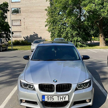BMW E90 330XI