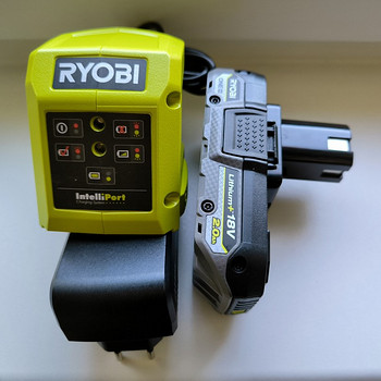 С ГАРАНТИЕЙ НОВЫЙ АККУМУЛЯТОР И ЗАРЯДНОЕ УСТРОЙСТВО RYOBI 2a