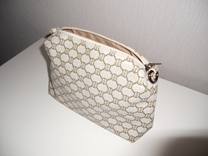 Сумка Guess большая (5 фото из 5)