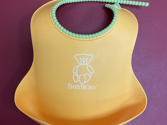 Детский силиконовый нагрудник BabyBjörn
