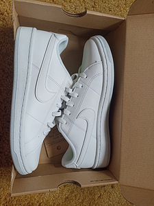 Uued Nike tossud, 39 (1 foto / 4)