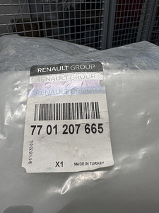 Renault бак омывателя (2 фото из 4)