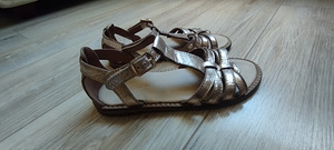 Кожаные сандалии Okaidi 31 (3 фото из 3)