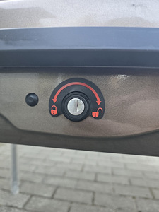 Volvo katuseboks (6 foto / 6)