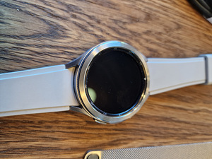 Samsung Galaxy watch 4 Classic LTE 46mm (2 foto / 4)