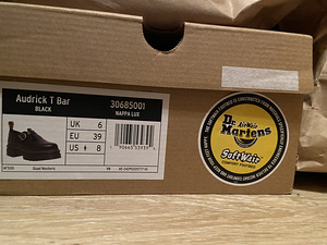 Dr. Martens (1 фото из 4)