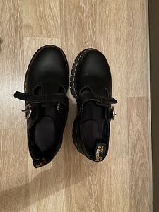 Dr. Martens (2 фото из 4)
