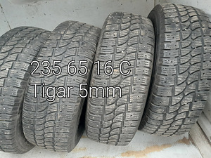 235 65 16C (4 foto / 4)