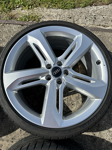 Оригинальные литые диски Audi A6 c7 r21 (3 фото из 10)