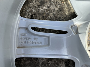 Оригинальные литые диски Audi A6 c7 r21 (4 фото из 10)