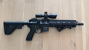 Airsoft varustus - relvad, plaadikandja, püksid, nodi (4 foto / 10)