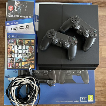 Playstation 4 (PS4) + 2 pulti + 3 mängu