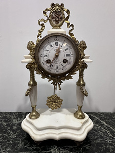 Антикварные часы (2 фото из 10)