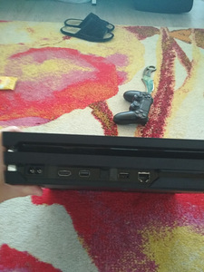 Продам PlayStation 4 pro +1 pult dialshock 4 (1 фото из 6)