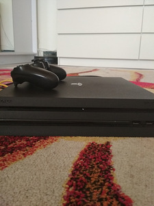 Продам PlayStation 4 pro +1 pult dialshock 4 (2 фото из 6)