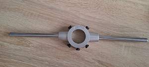 Maatriksihoidik EVENTUS DIN 225 / EN 22568 (38 x 14 mm) (4 foto / 4)
