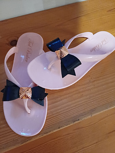Шлепанцы от Ted Baker (2 фото из 2)