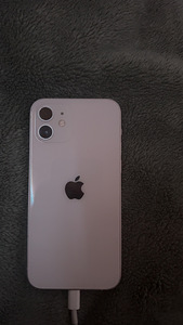 iPhone 12 (2 фото из 4)