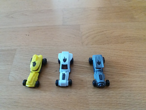3 kokkupandavat autot (1 foto / 1)