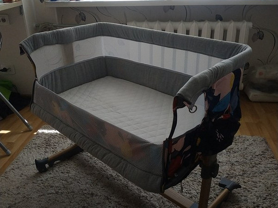 Продам детскую кроватку