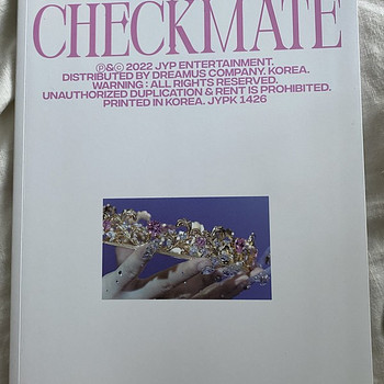 ITZY CHECKMATE (CHAERYEONG) without posters and cards