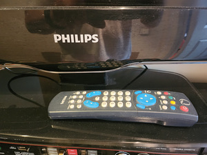 Professional LCD TV PHILIPS 26HFL5870D/10 (3 фото из 5)