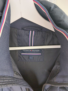 Tommy Hilfiger (2 фото из 3)