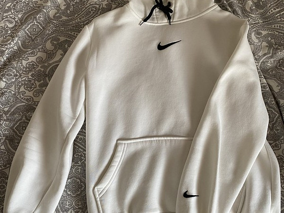 Nike pusa