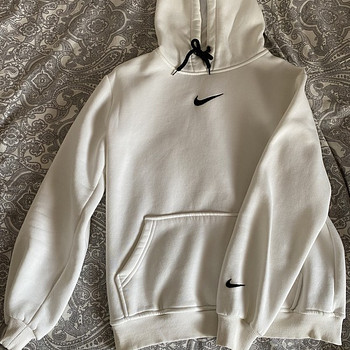 Nike pusa