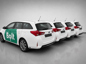 АРЕНДА АВТОМОВИЛЯ BOLT | AUTORENT TOYOTA AURIS HYBRID + LPG (2 фото из 9)