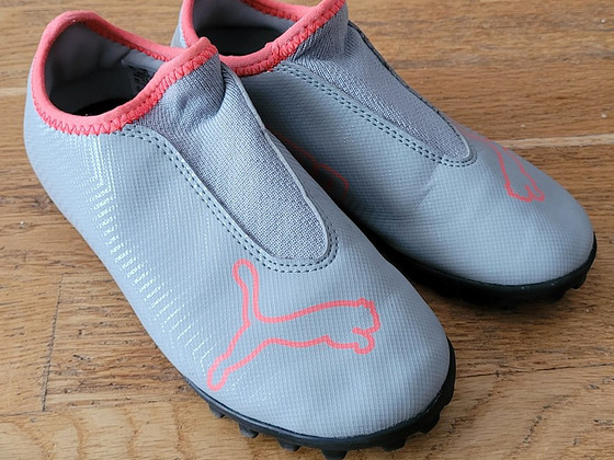 Jalgpallisaapad Puma, 31