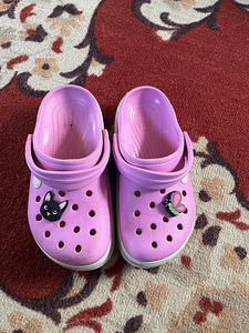 Детские crocs (3 фото из 3)