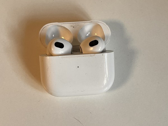 Müüa airpods 3